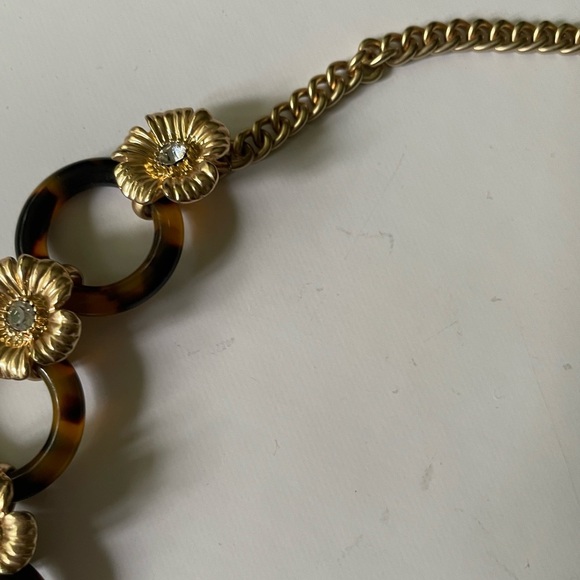J Crew Necklace Tortoise Shell Statement Gold Flowers Rhinestone Link Ch… - Picture 5 of 7